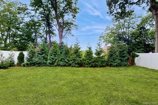 17 Arthur Place, Yonkers, NY 10701