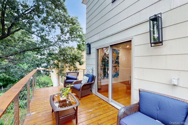 17 Arthur Place, Yonkers, NY 10701