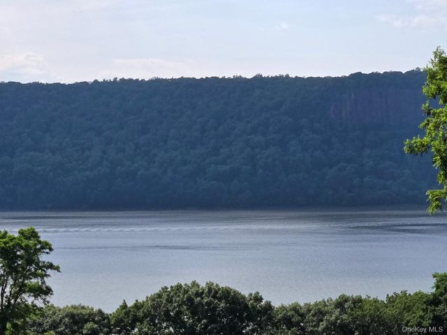 17 Arthur Place, Yonkers, NY 10701