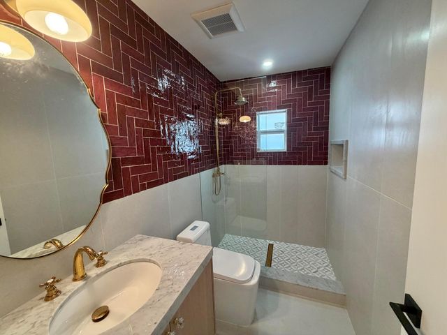 1516 NE 15th Avenue, Fort Lauderdale, FL 33304