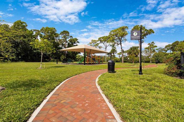 4846 Pond Pine Way, Greenacres, FL 33463
