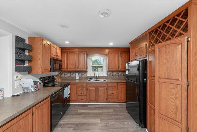 69907 Sunset Boulevard, Porter Twp, MI 49130
