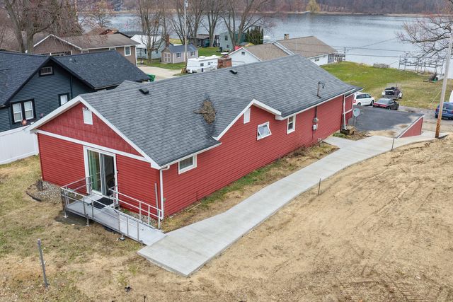 69907 Sunset Boulevard, Porter Twp, MI 49130