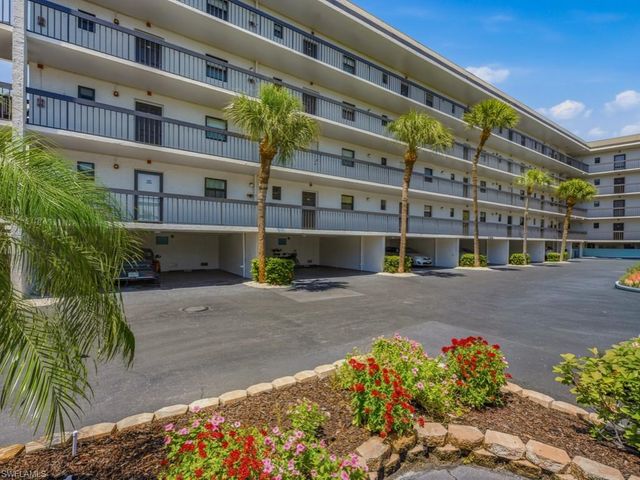 1023 Anglers CV E304, Marco Island, FL 34145