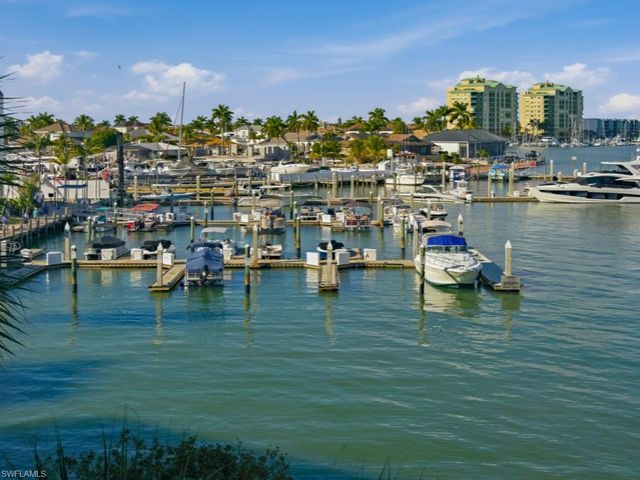 1023 Anglers CV E304, Marco Island, FL 34145