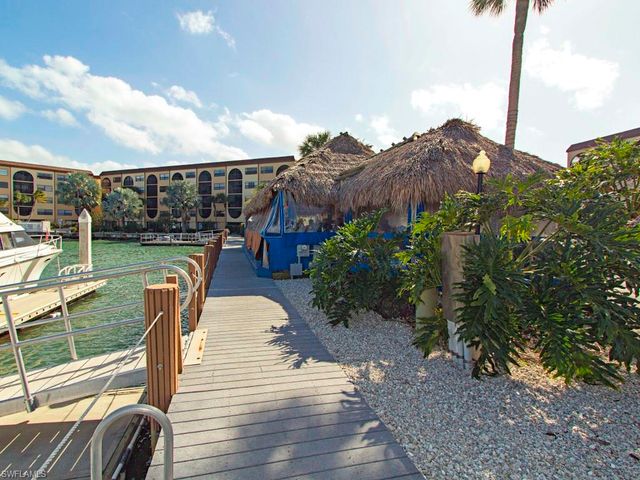 1023 Anglers CV E304, Marco Island, FL 34145