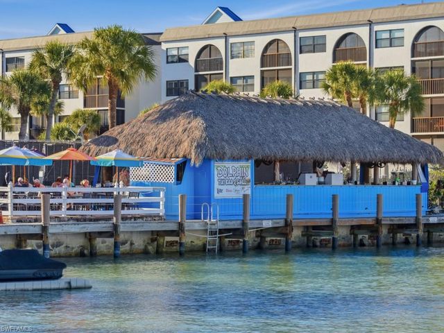 1023 Anglers CV E304, Marco Island, FL 34145