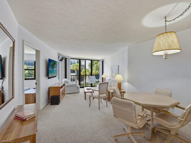 1023 Anglers CV E304, Marco Island, FL 34145