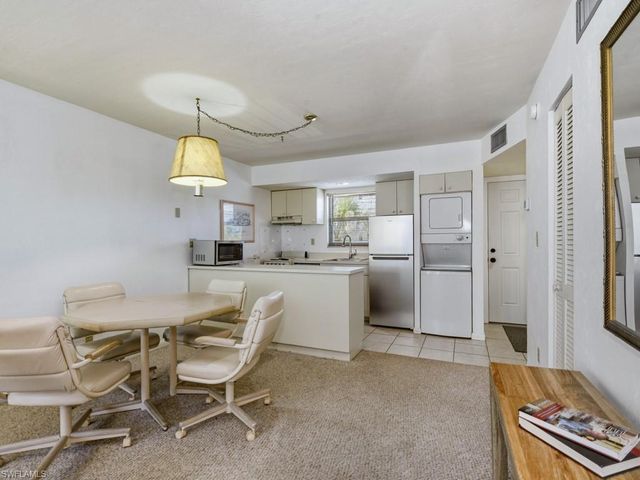 1023 Anglers CV E304, Marco Island, FL 34145