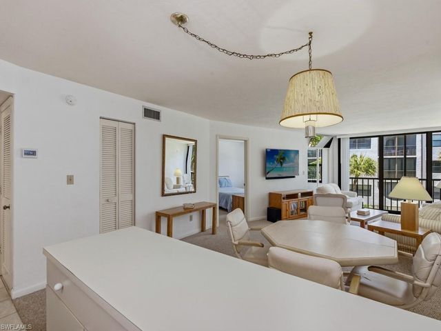 1023 Anglers CV E304, Marco Island, FL 34145