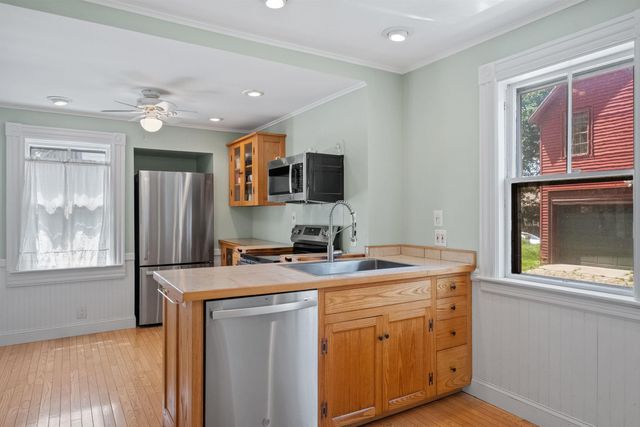 3 Essex Street, Concord, NH 03301