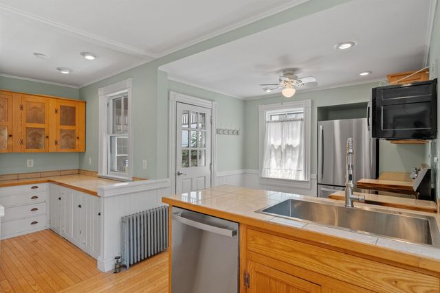 3 Essex Street, Concord, NH 03301