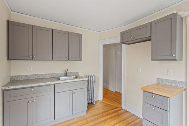 3 Essex Street, Concord, NH 03301