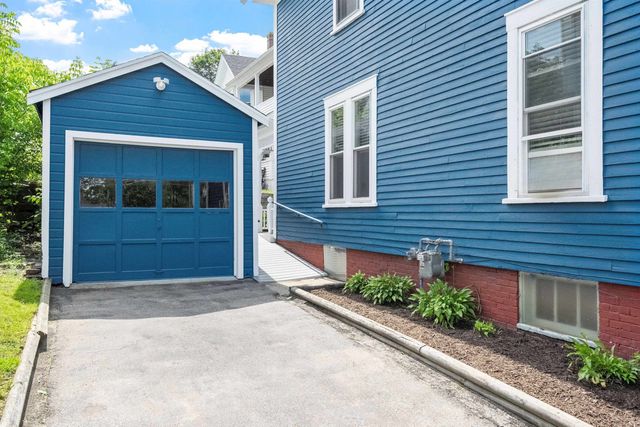 3 Essex Street, Concord, NH 03301