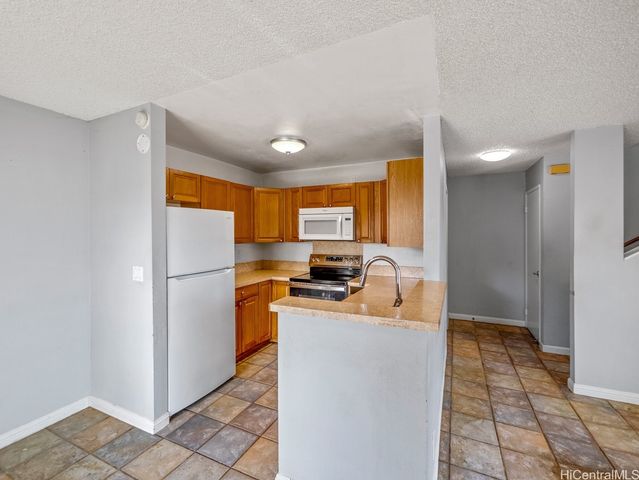 94-1473 Waipio Uka Street I108, Waipahu, HI 96797