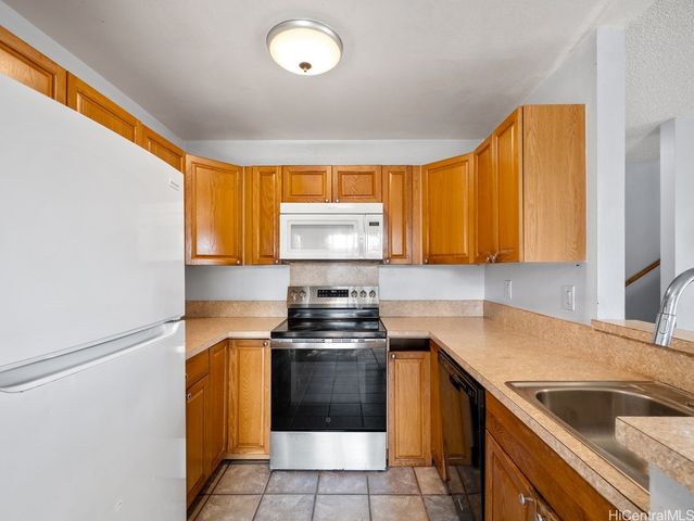 94-1473 Waipio Uka Street I108, Waipahu, HI 96797