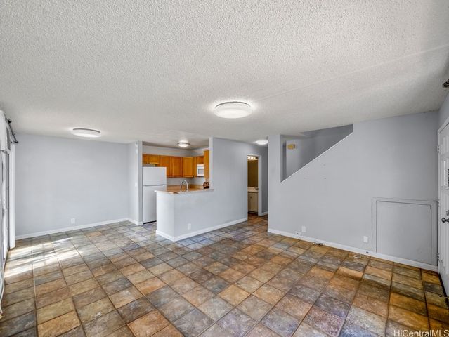 94-1473 Waipio Uka Street I108, Waipahu, HI 96797