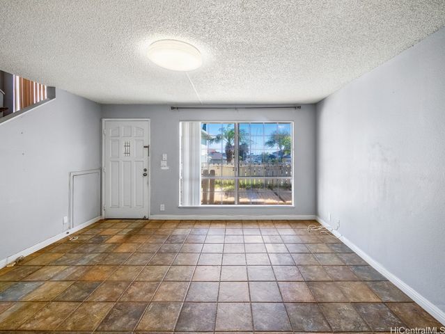 94-1473 Waipio Uka Street I108, Waipahu, HI 96797