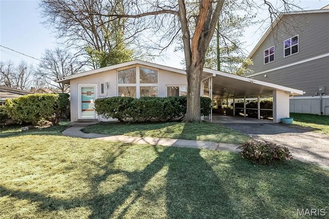 9838 Oak Haven Avenue, St Louis, MO 63119