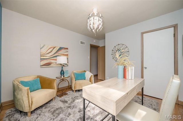 9838 Oak Haven Avenue, St Louis, MO 63119