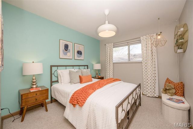 9838 Oak Haven Avenue, St Louis, MO 63119