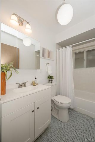 9838 Oak Haven Avenue, St Louis, MO 63119