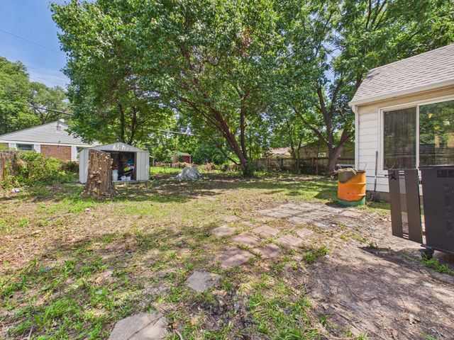 4844 E Morris St, Wichita, KS 67218