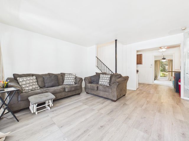 4844 E Morris St, Wichita, KS 67218