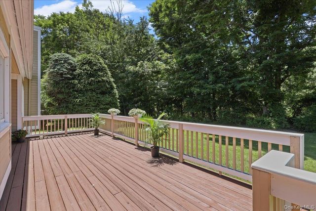 758 Heritage Hills B, Somers, NY 10589