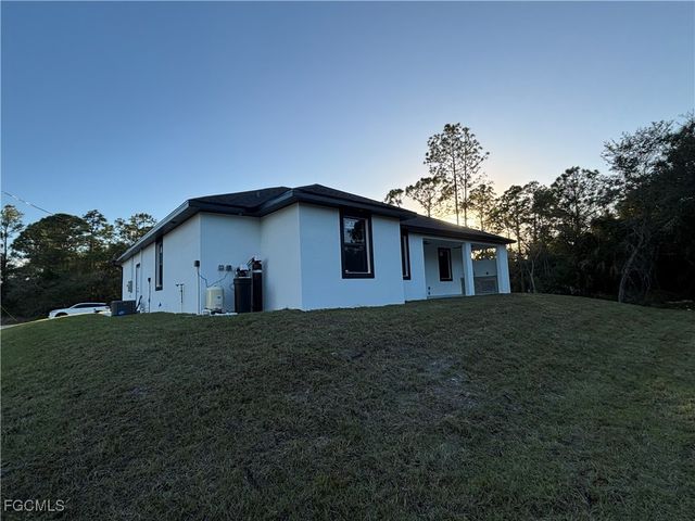 507 E 7TH ST, Lehigh Acres, FL 33972