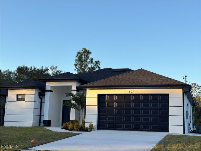 507 E 7TH ST, Lehigh Acres, FL 33972
