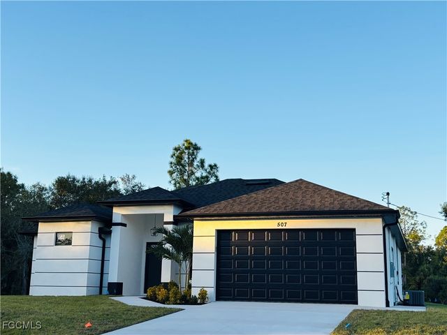 507 E 7TH ST, Lehigh Acres, FL 33972