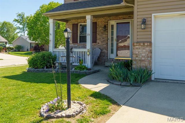 35 Jason Drive, Glen Carbon, IL 62034