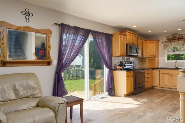 35 Jason Drive, Glen Carbon, IL 62034