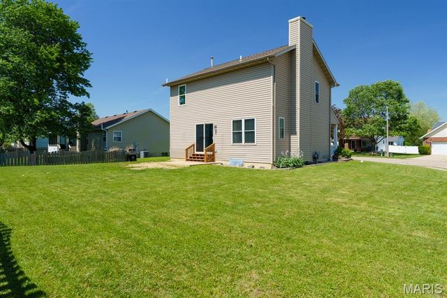 35 Jason Drive, Glen Carbon, IL 62034