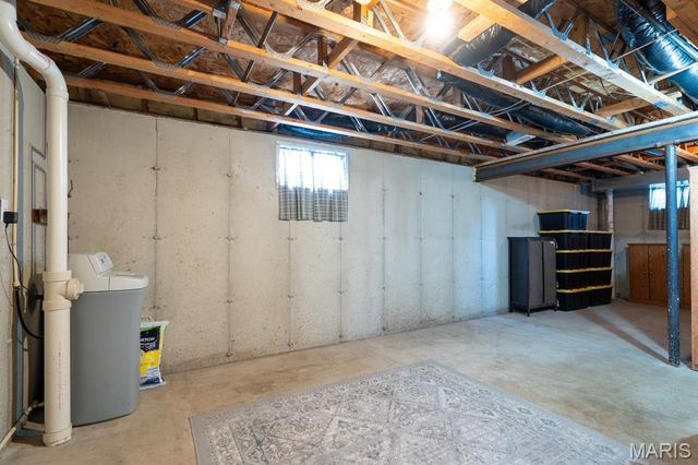 35 Jason Drive, Glen Carbon, IL 62034