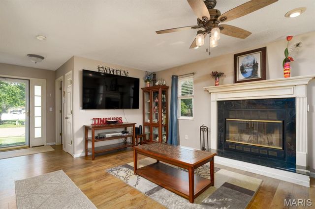 35 Jason Drive, Glen Carbon, IL 62034
