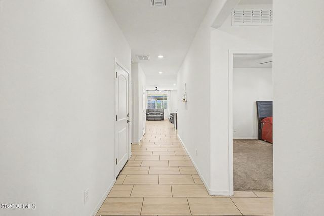 2949 E Cherry Hill Drive, Gilbert, AZ 85298