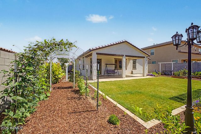 2949 E Cherry Hill Drive, Gilbert, AZ 85298