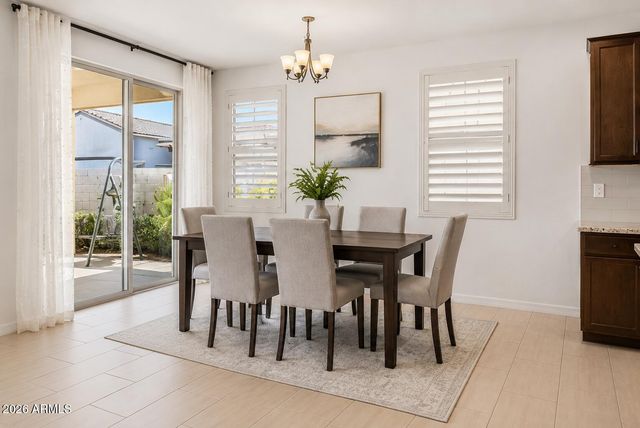 2949 E Cherry Hill Drive, Gilbert, AZ 85298