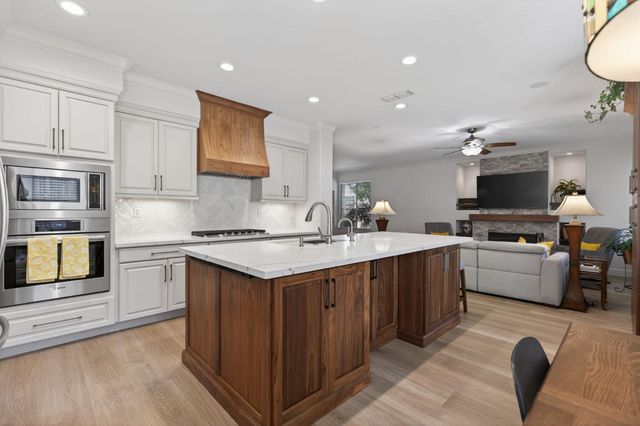 4908 Regal Ct, Rocklin, CA 95765