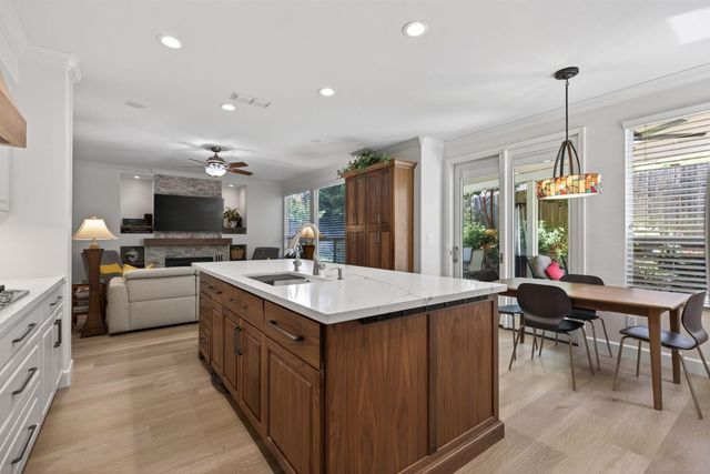 4908 Regal Ct, Rocklin, CA 95765