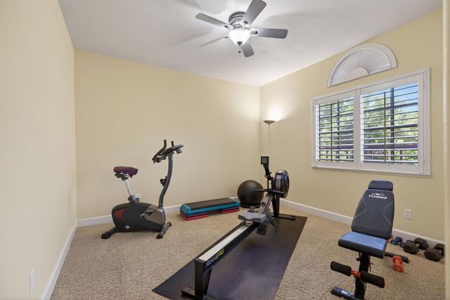 4908 Regal Ct, Rocklin, CA 95765