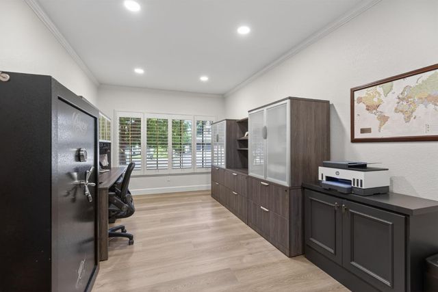 4908 Regal Ct, Rocklin, CA 95765