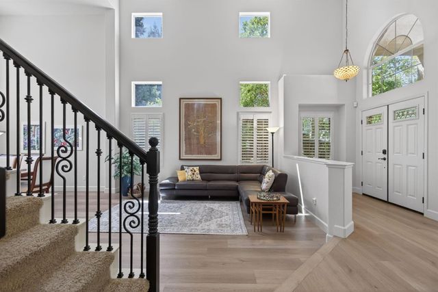 4908 Regal Ct, Rocklin, CA 95765