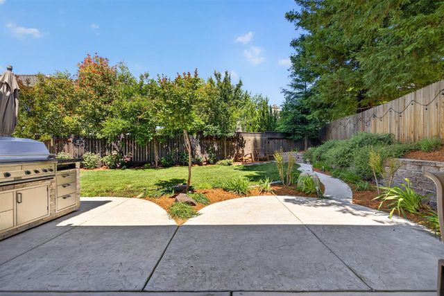 4908 Regal Ct, Rocklin, CA 95765