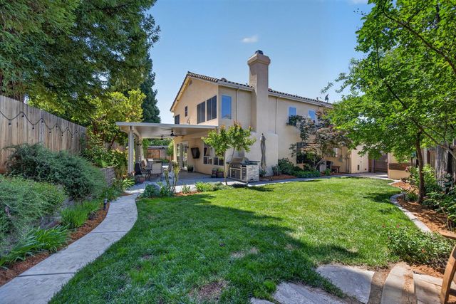 4908 Regal Ct, Rocklin, CA 95765
