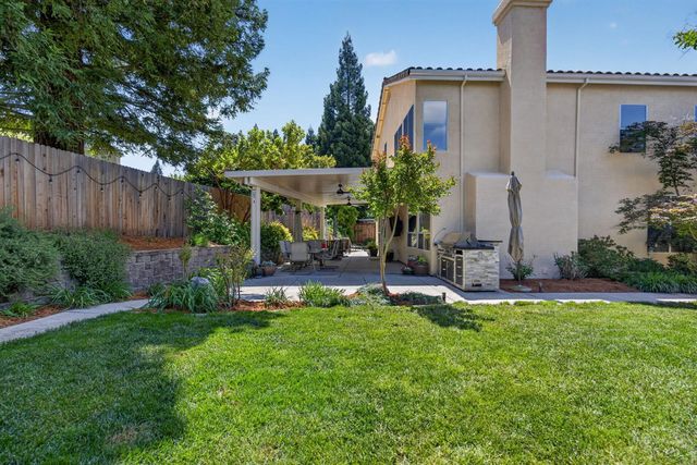 4908 Regal Ct, Rocklin, CA 95765