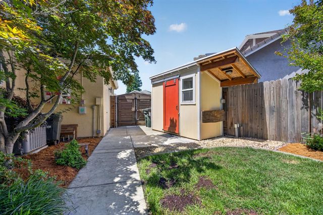 4908 Regal Ct, Rocklin, CA 95765