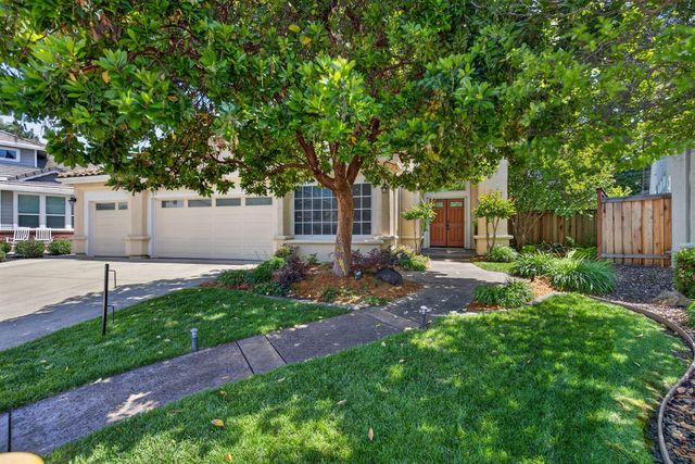 4908 Regal Ct, Rocklin, CA 95765